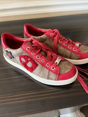 Kids Red Patch-Accent Sneakers
